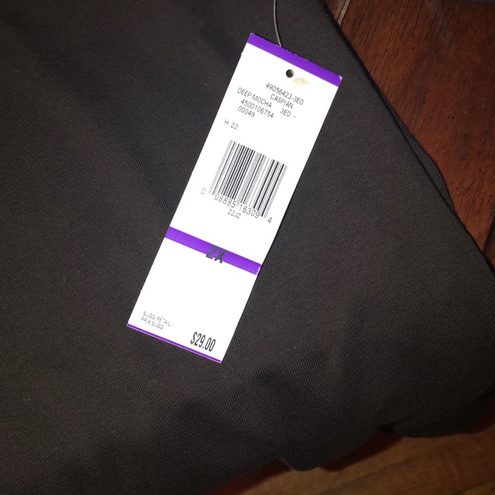 Two sweaters - Picture 3 of 4